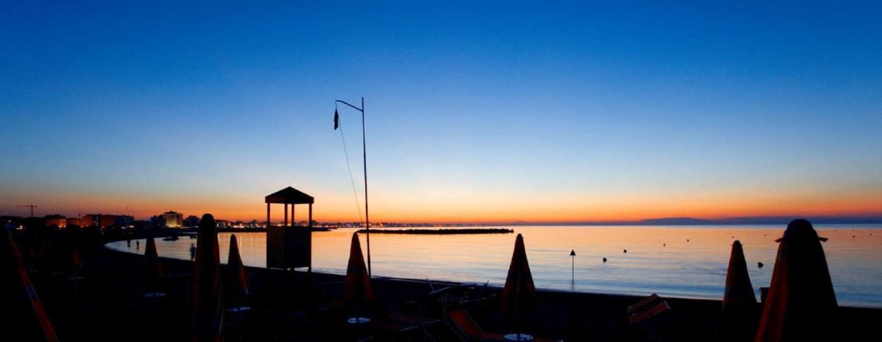 Appartamento Fabbri A Rivabella Di 里米尼 外观 照片